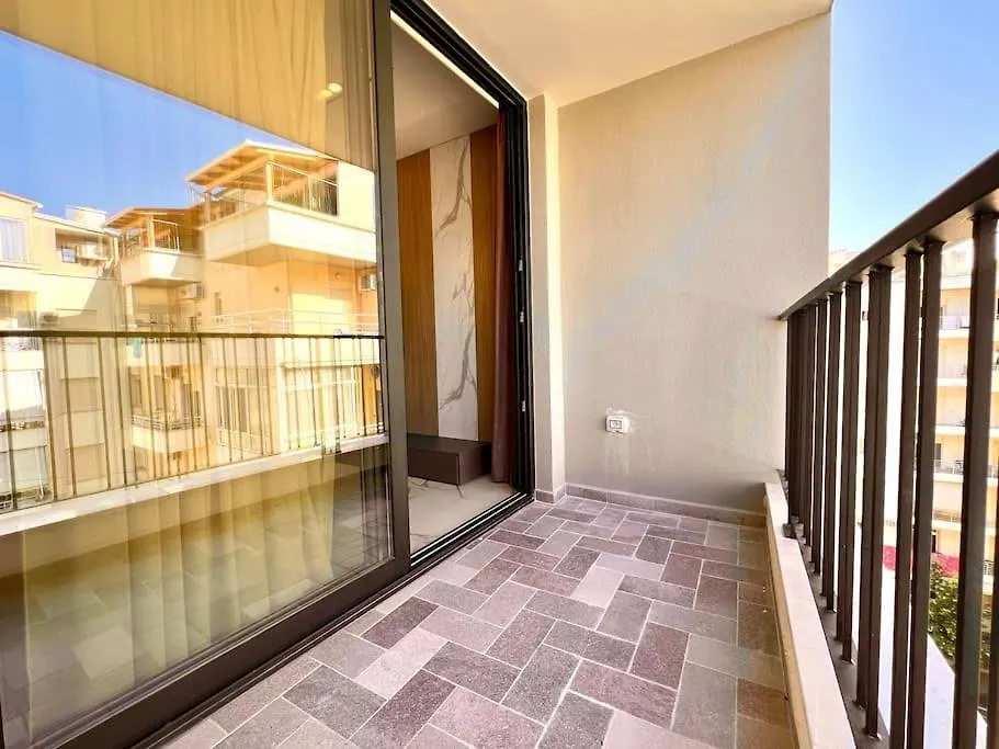 Juri Apartament Lungomare Wlora