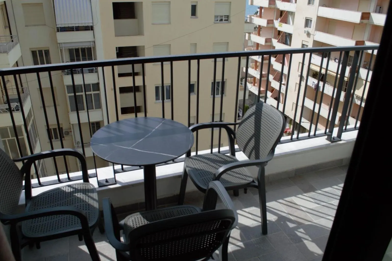 Juri Apartament Lungomare Wlora